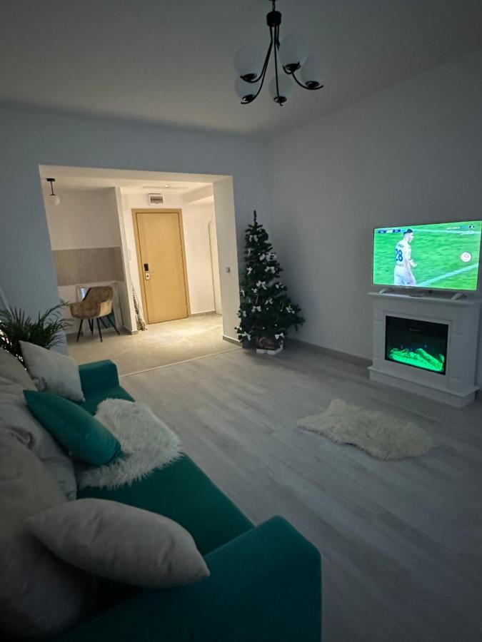 Cherry Apartment Bukares Bagian luar foto